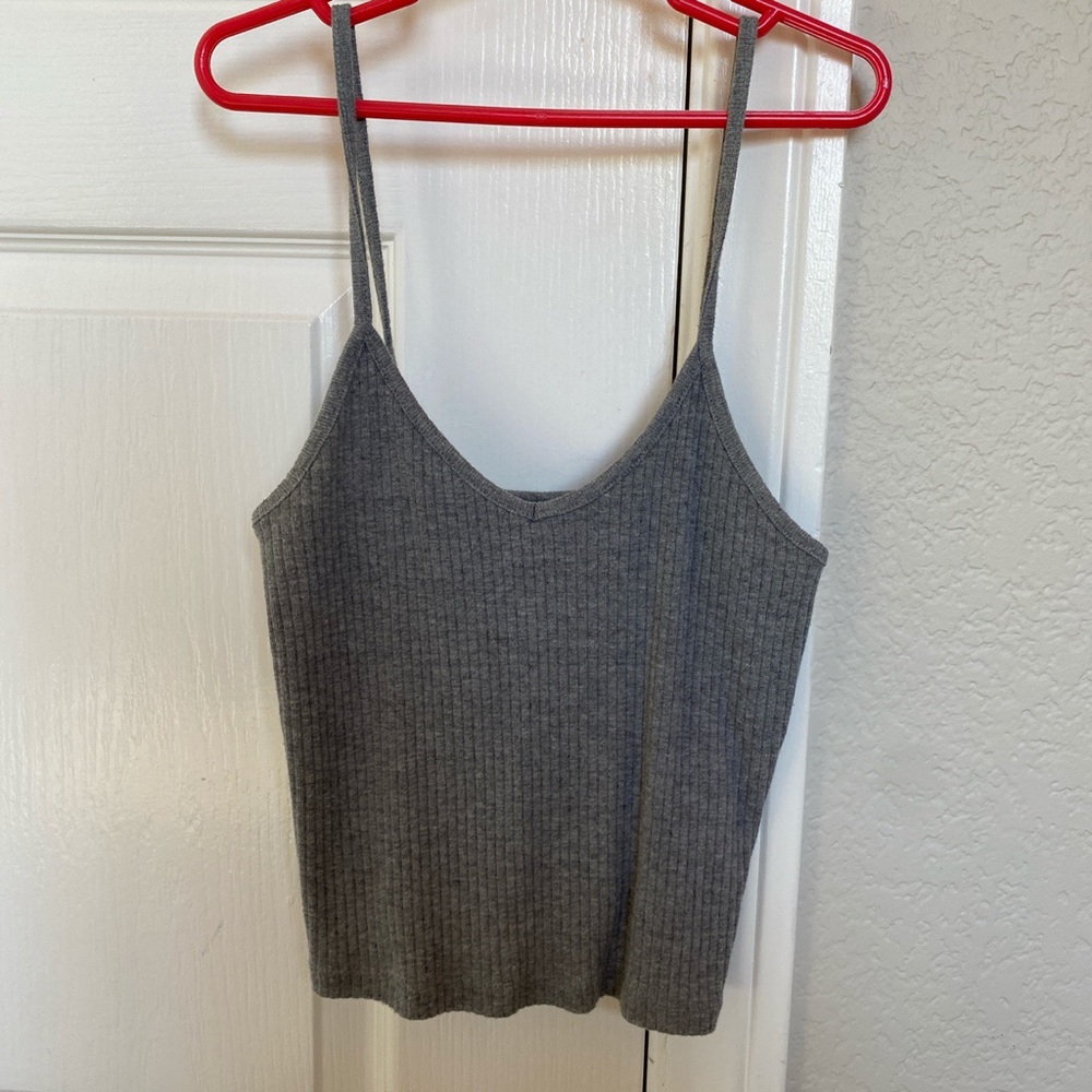 Grey tank top